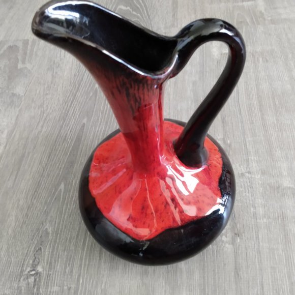 Evangeline Canuck Pottery Red Drip Vase - Picture 3 of 3